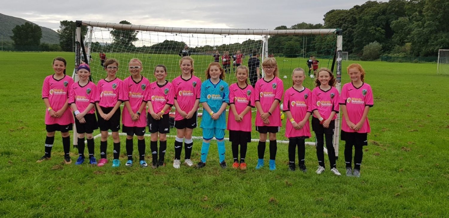 Girls on sale football kit